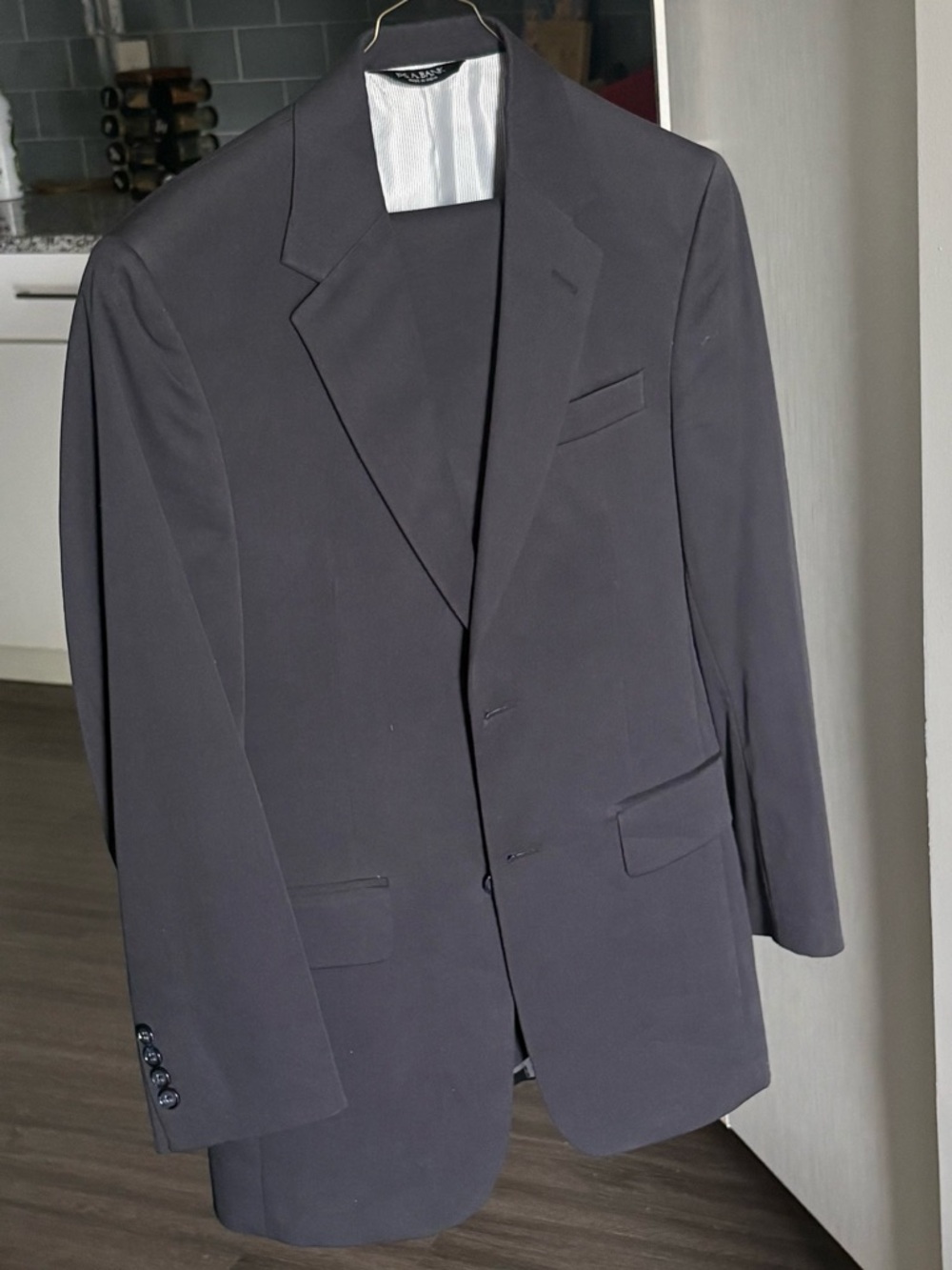 Jos. A. Bank Charcoal Gray Suit 36R | Cotton Wool Blend | Flat Front
